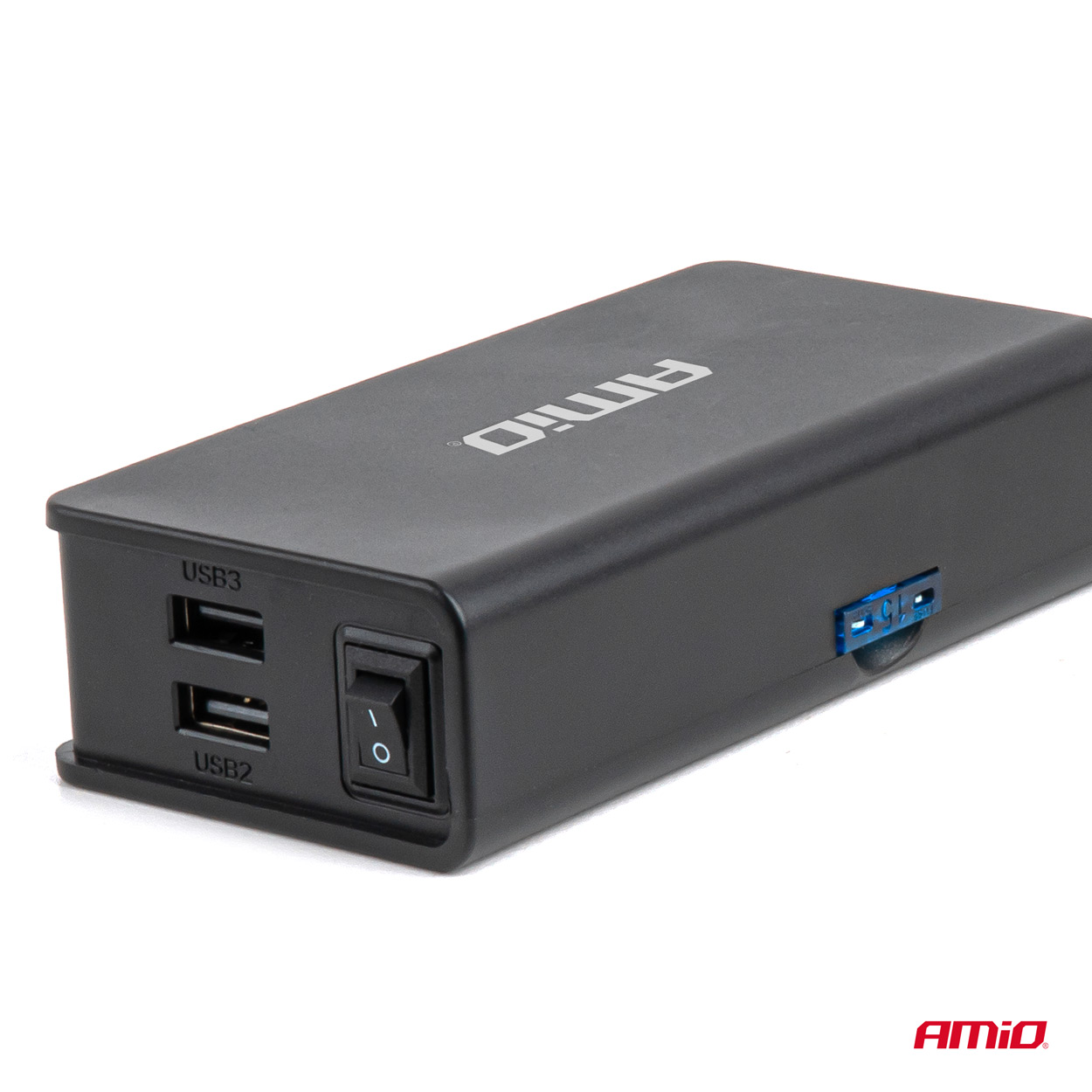 Savukkeensytytinpistorasian haaroitin ja laturi, 3 × USB-A, USB-C, QC3.0 PD3.0, 148 W, AMIO-04836